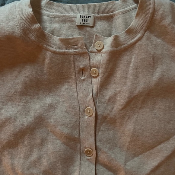 Aritzia cropped cardigan - Picture 3 of 3